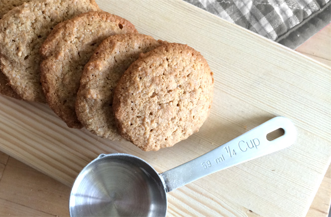 Oh So Quiet and Chewy Peanutbutter Cookies